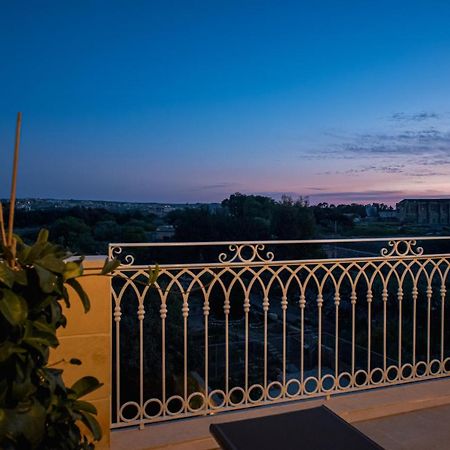 Bed and Breakfast The Carob Tree Victoria Exterior foto